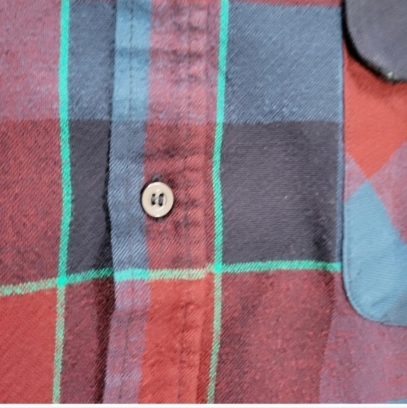 Coleman Flannel button front shirt Men's Size Medium red plaid - Picture 3 of 6